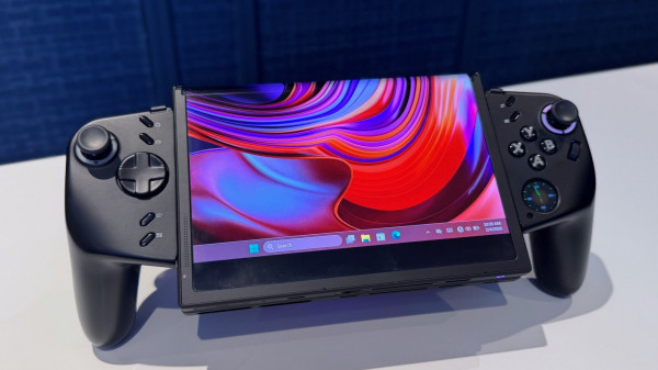 PC Bukan Lagi Sekadar Komputer: Lenovo Pamerkan Laptop AI, Tablet Pintar, dan Gaming Lipat