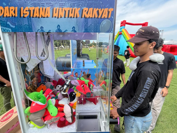 Prabowo Gelar Bazar Rakyat di Monas, Ajak Warga Rayakan Idulfitri dalam Kebersamaan