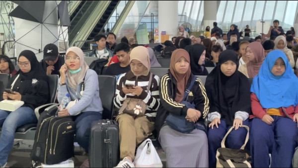 Puncak Arus Balik Lebaran 2026, Pemudik Pejalan Kaki Padati Pelabuhan Bakauheni
