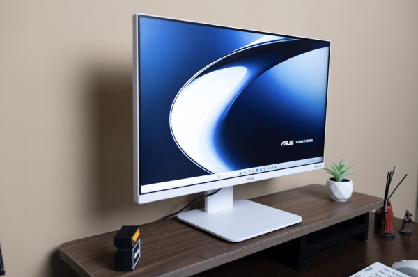 PC Ramping ASUS VM640 Bawa Otak AI 50 TOPS, Selamat Tinggal Desktop Bongsor!