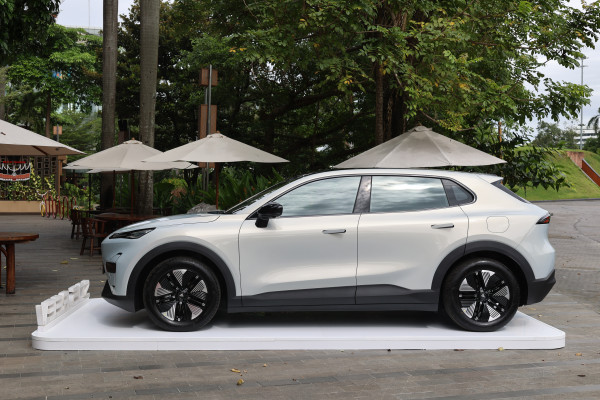 Bukan Hybrid Biasa! Bongkar Rahasia REEV Changan Deepal S05 yang Bikin PHEV Terasa Kuno