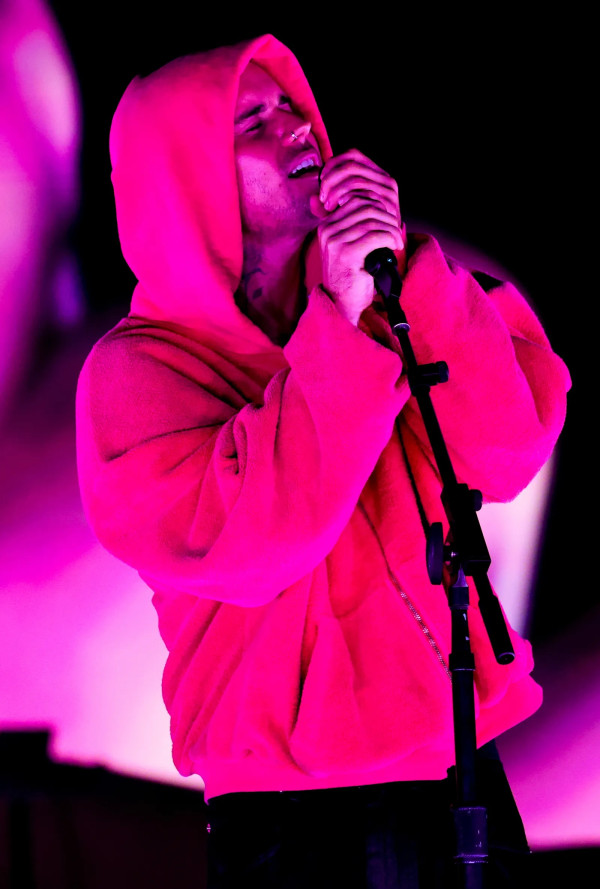 Honor Tembus Rp170 Miliar, Ini Potret Justin Bieber Tampil Sederhana di Coachella 2026