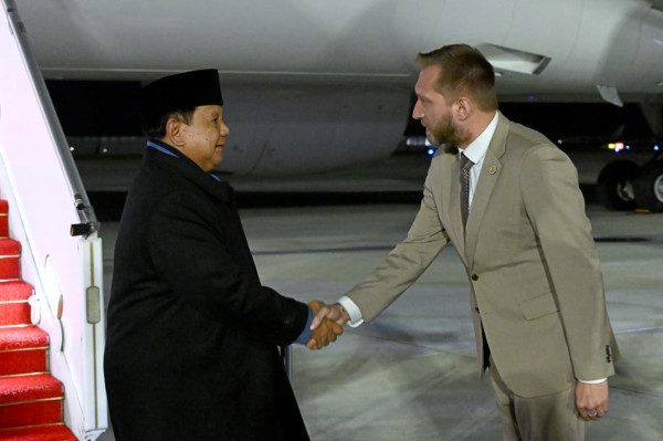 Setelah 5 Jam Bertemu Putin, Prabowo Terbang ke Prancis