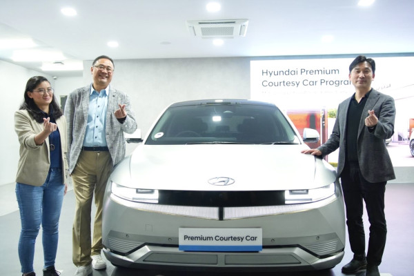 Strategi Cerdik Hyundai Meminjamkan Mobil EV Mewah Saat Kendaraan Konsumen Masuk Bengkel