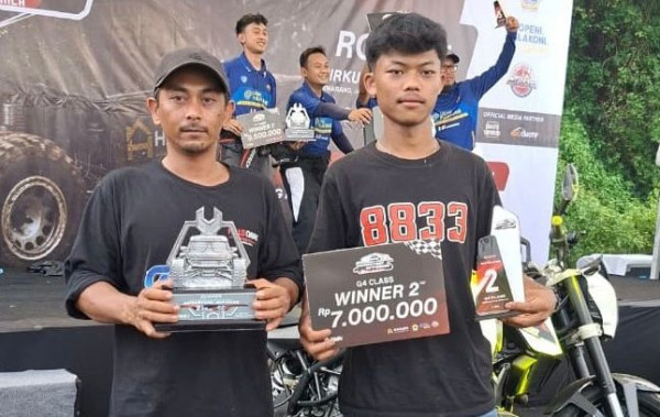 Halo Dayak HRX Kalteng Menggila di Semarang! Dua Mobil, Dua Podium di Kejurnas Offroad 2026