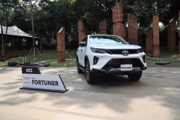Derita Pemilik Fortuner: Ngisi Full Tank Tembus Hampir Rp2 Juta, Pilih Jual atau Masuk Garasi?