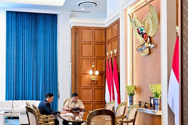 Prabowo dan Luhut Bertemu Empat Mata di Istana, Ini yang Dibahas