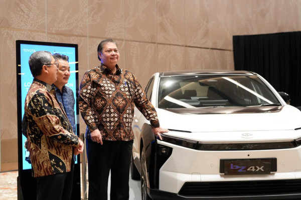 Kucurkan Rp 1,3 Triliun, Toyota Gandeng Raja Baterai Dunia CATL di Karawang