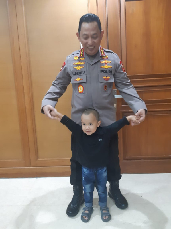 Warga Apresiasi Kapolri dengan Nama Anak Presisi