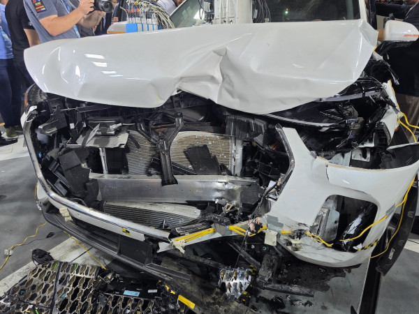 Masuk Ruang Tabrak Chery di Wuhu: Tiggo 7 Pro Ditabrakkan ke Tiggo 9 di Kecepatan 50 Kpj!