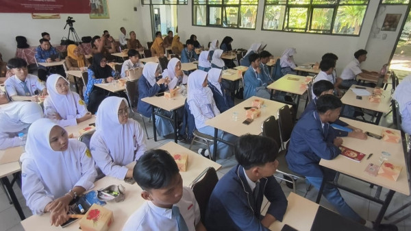 Sasar Siswa SMA, Kemendagri Gelar Dialog Pemahaman Nilai Sejarah