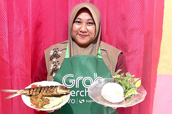 Kisah Mak Netty dan Fitri, Kartini Era Kini di Ekosistem Grab