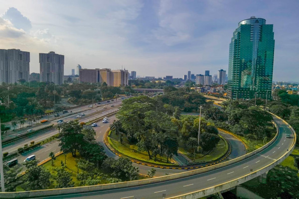 Ekonomi Indonesia Melawan Gravitasi di Tengah Kiamat Energi