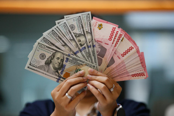 Menjaga Rupiah di Tengah Bayang-bayang Krisis Moneter 1998