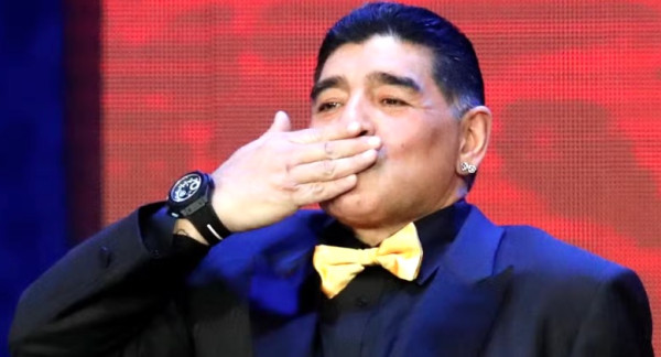5 Legenda Sepak Bola yang Dicurangi Peraturan Lama Ballon d'Or
