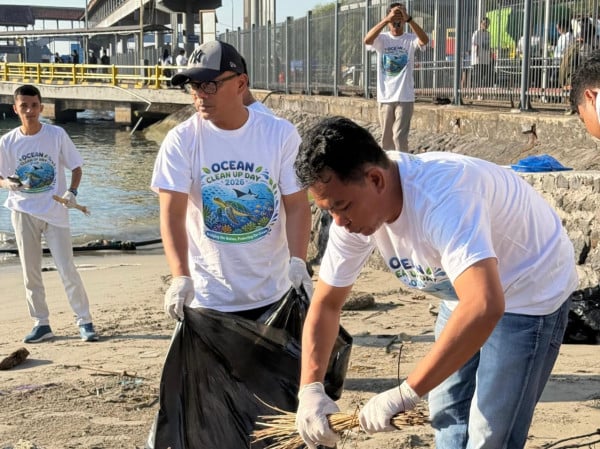 Peringati Hari Laut Sedunia 2026, ASDP Bersihkan Lebih dari 13 Ton Sampah Laut dan Pesisir