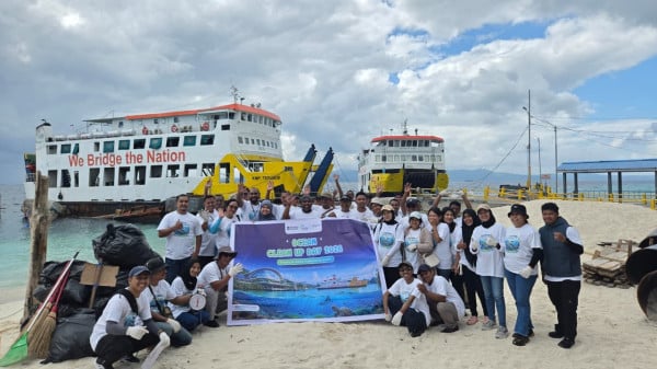 Peringati Hari Laut Sedunia 2026, ASDP Bersihkan Lebih dari 13 Ton Sampah Laut dan Pesisir