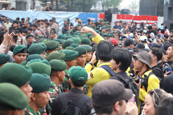 Amnesty International Desak TNI Tak Dilibatkan Jaga Demo Mahasiswa Hari Ini