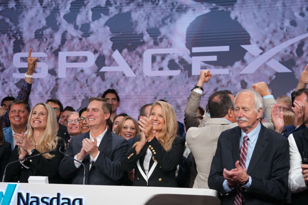 Resmi Melantai, IPO SpaceX Cetak Sejarah dan Jadikan Elon Musk Triliuner Dunia Pertama
