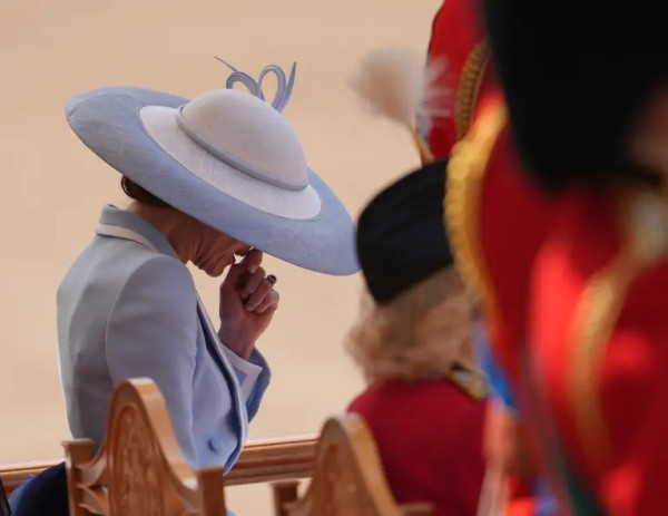 Momen Lucu Pangeran George Tahan Bersin di Trooping the Colour 2026, Ini Reaksi Kate Middleton!
