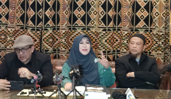 Beda dengan Roy Suryo, Dokter Tifa Tidak Ajukan Gugatan Praperadilan