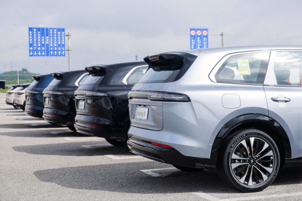 Baojun Huajing S: Wuling Bikin Kejutan dengan SUV yang Mendekati Kelas Range Rover