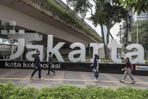 Krisis Merayap dan Daya Tahan Ekonomi Kelas Menengah
