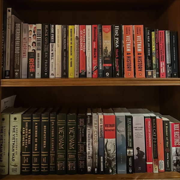 Melihat Koleksi Buku Presiden Prabowo di Perpustakaan Pribadinya: Sejarah Perang hingga Filsafat