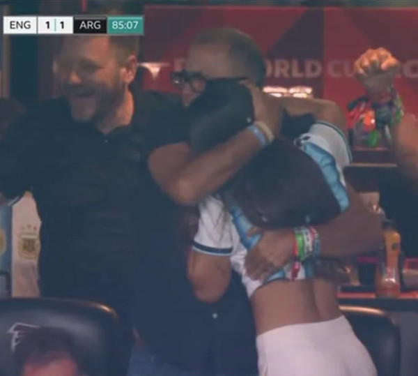 Air Mata Antonela dan Messi Warnai Malam Bersejarah Argentina