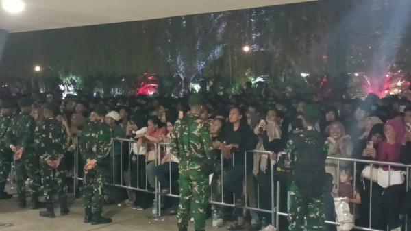Ribuan Warga Mulai Padati Nobar Final Piala Dunia 2026 di Lapangan Banteng