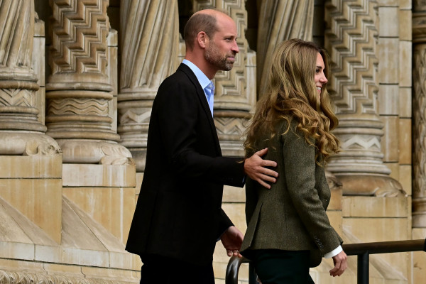 Pakar Ungkap Kenapa William dan Kate Makin Romantis di Depan Publik
